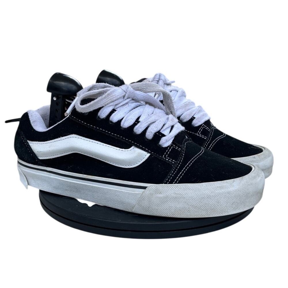 Unisex Vans Knu Skool VN0009QC6BT Suede Skate Athletic Sneaker SZ M7.5/W9 Black - Picture 3 of 6